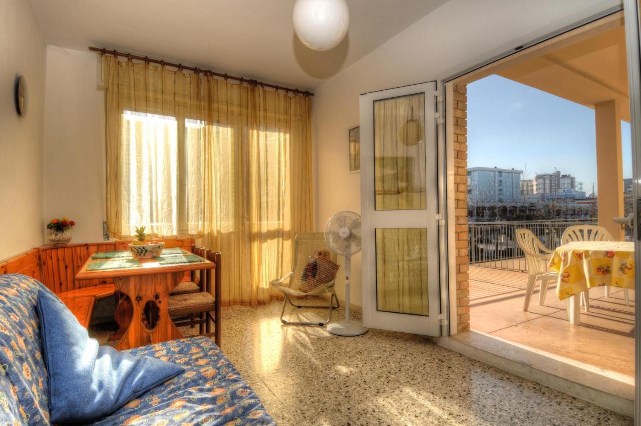 Condominio Res. Palace Μπιμπιόνε Εξωτερικό φωτογραφία