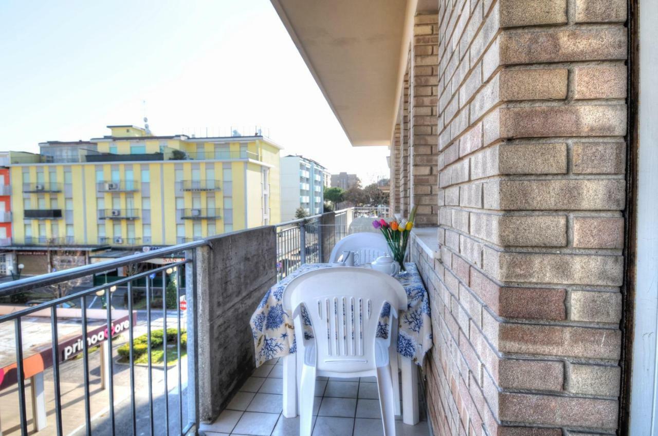 Condominio Res. Palace Μπιμπιόνε Εξωτερικό φωτογραφία