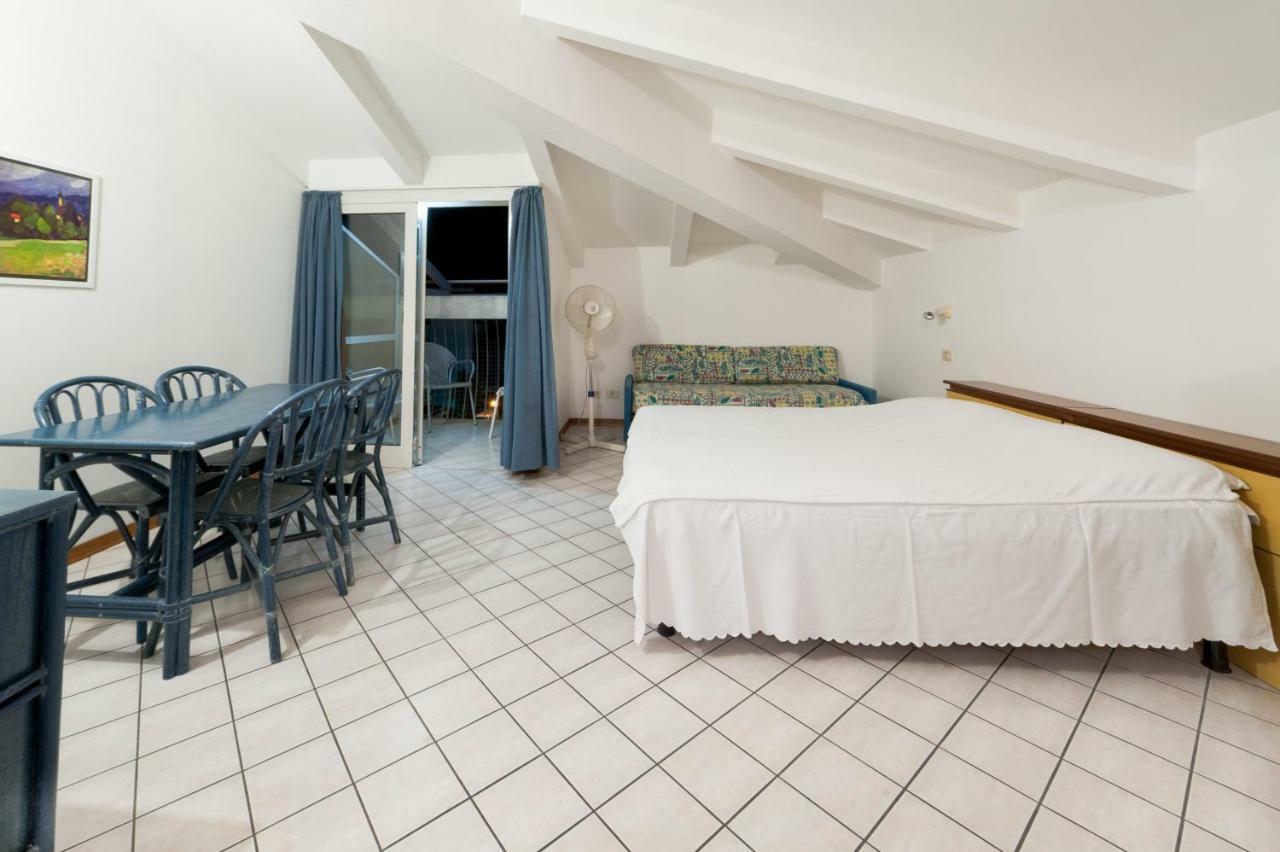 Condominio Res. Palace Μπιμπιόνε Εξωτερικό φωτογραφία