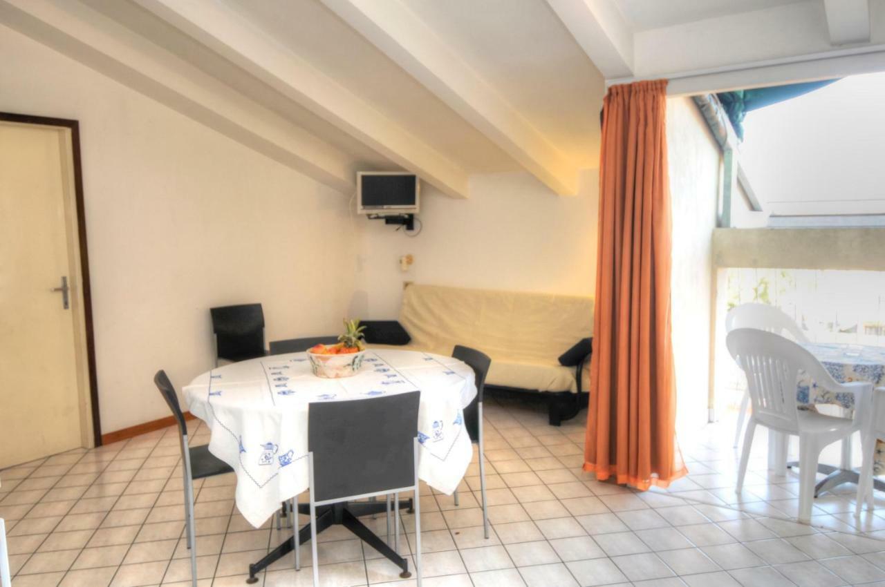 Condominio Res. Palace Μπιμπιόνε Εξωτερικό φωτογραφία